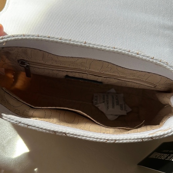 True Religion White and Tan Quilted Crossbody Bag with Gold Clasp - Picture 11 of 16